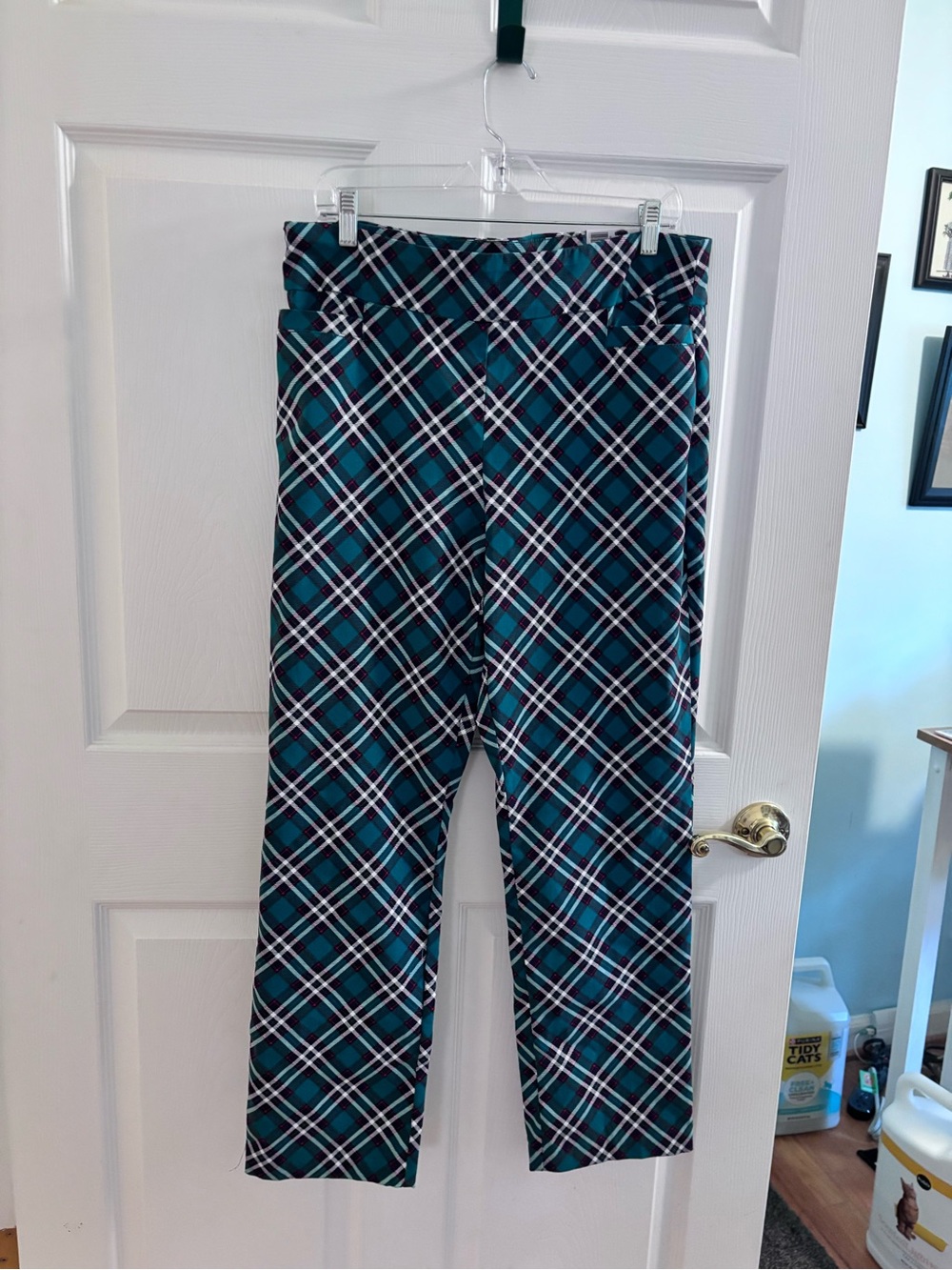 Green/Red/White Pants. Sz is 14 Short